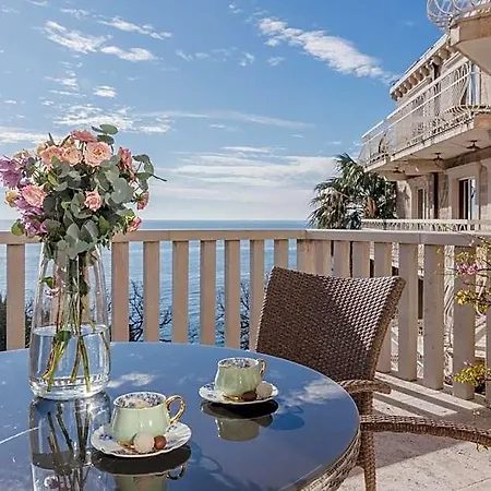 ホテル Pietra Mare 4*