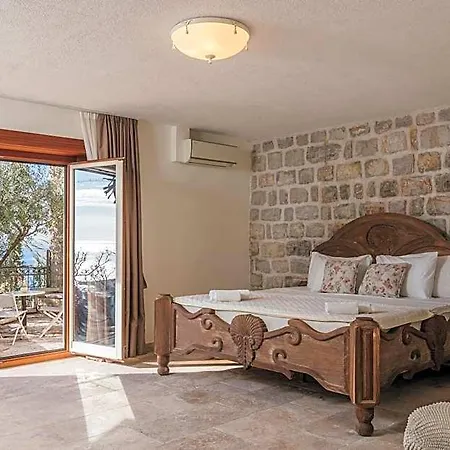 Pietra Mare Hotel