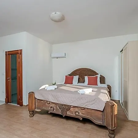 Hotel Pietra Mare 4*