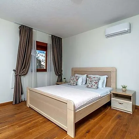 Pietra Mare 4*